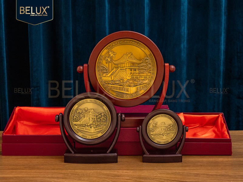 Mặt đĩa xoay Chùa Một Cột bằng đồng